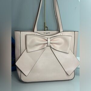 EUC Karl Lagerfeld Tote no call outs